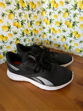 Reebok Black Mesh Women’s US 8